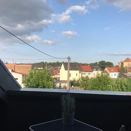 Apartment Mit Dachloggia Saarlouis Exteriör bild