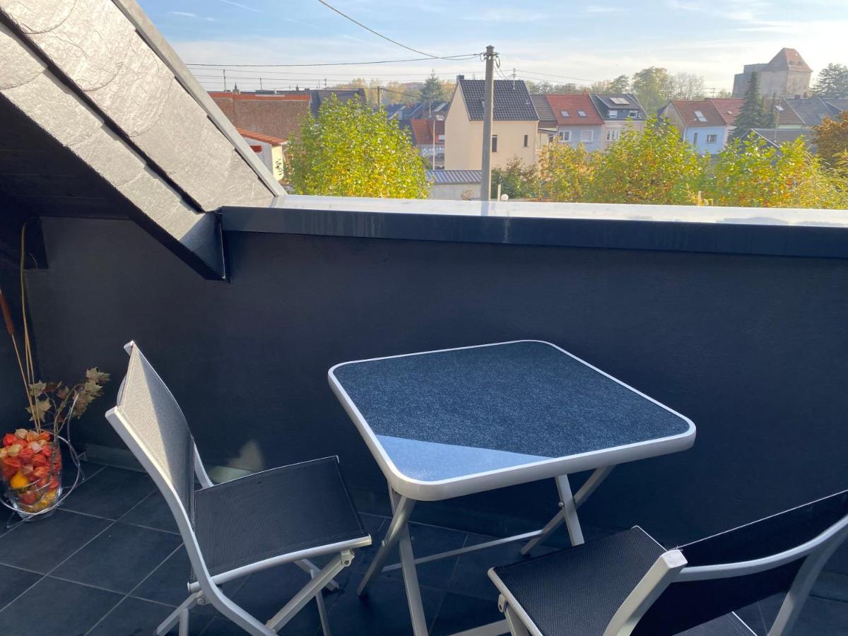 Apartment Mit Dachloggia Saarlouis Exteriör bild