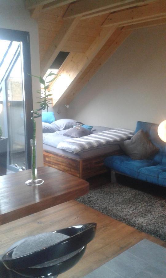 Apartment Mit Dachloggia Saarlouis Exteriör bild